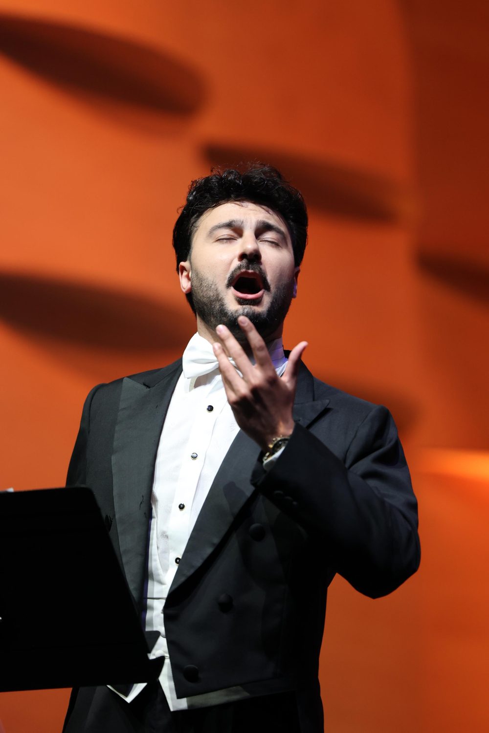 Oscar Encinas en concierto